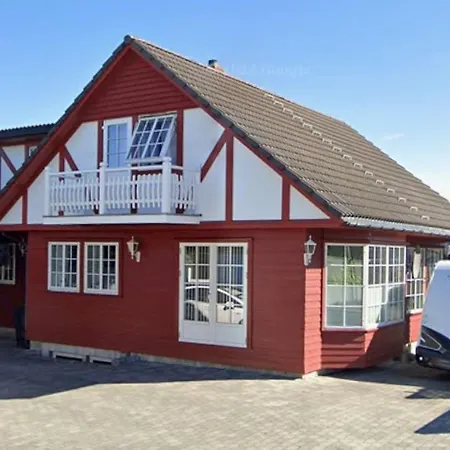 Casa de Férias Large House With Garage, Bar, Gym, Summer Living Stavanger